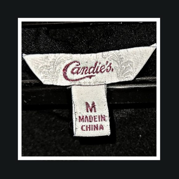 Candie's shirt {Black} Size M - Picture 3 of 3